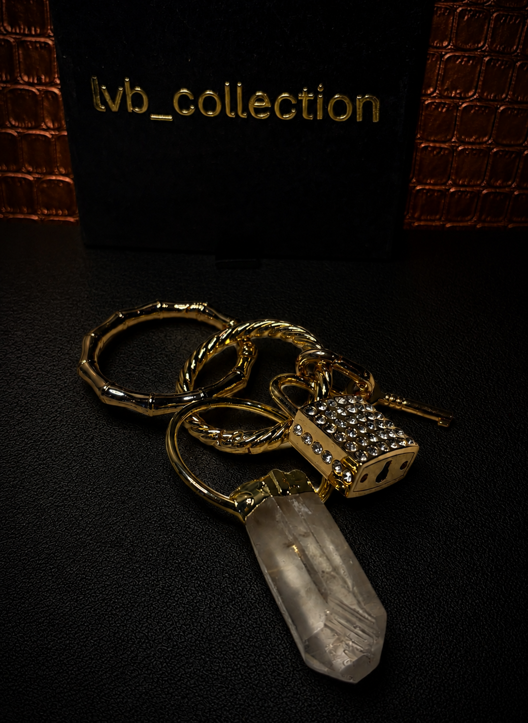 L’Atelier Sculpté Gilded twist rings/ Clear Quartz